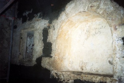 Eglise d’Adon: Les niches retrouvées
