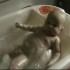 Gabriel dans son bain