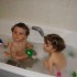 Océane et Eliot dans le bain