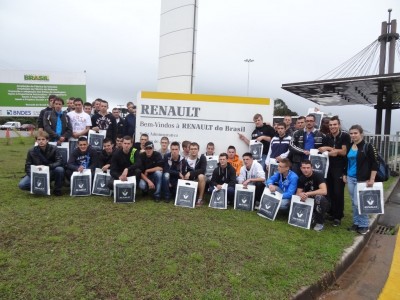 Arrivée devant l’usine Renault de Curitiba
