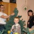 montage du sapin en famille