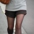 jambes nues ou en collant