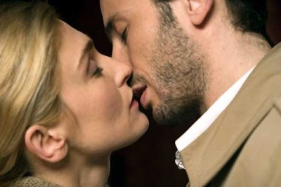 UN BAISER S’IL VOUS PLAIT
