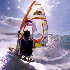 Sur la planche d’un surfeur.