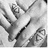 Pour symboliser leur amour,de 