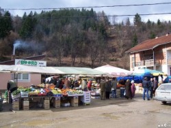 Fruits and veggies market