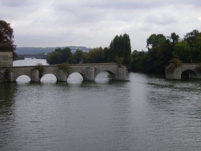 Ancien pont entre Mantes la Jolie et Limay