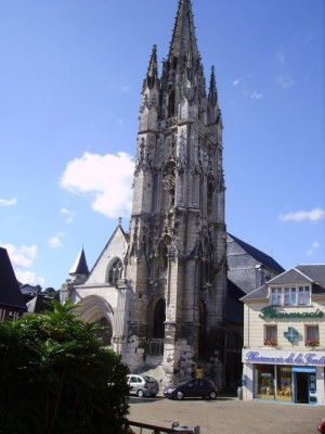 Eglise Notre Dame à Lillebonne