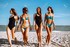 filles a la plage