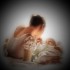 Une mère et son bébé.