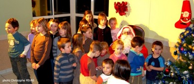 Les enfants avec le Père Noël