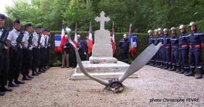 La cérémonie à la Stèle de Giey-sur-Aujon