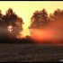 Lever du soleil sur fond de br