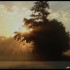 Lever du soleil sur fond de br