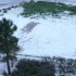 Il neige.