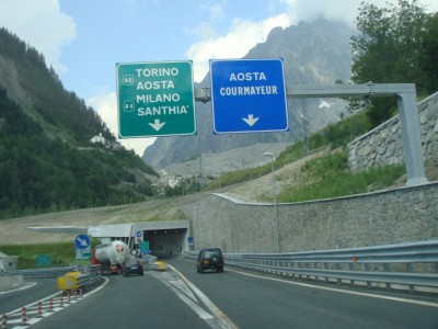 entrée de l’autoroute A5 (Entrèves-Turin)
