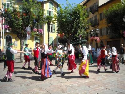 Arlechino, groupe folklorique de Bergamo (Italie).