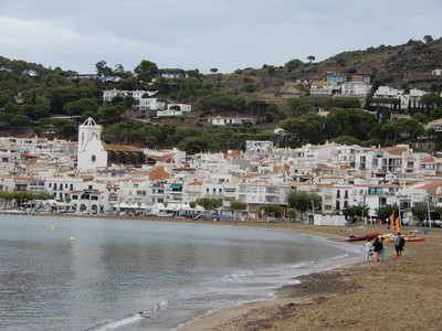 La plage et Llança