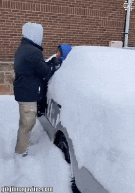 Cc bonne neige a tous voici un truc pratique pour déneigé sa voiture mdr