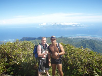 Titaua et Gilles au sommet de l’Aorai  (2 066 m)